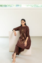 Cream Chikankari Punjabi Suit - View 3