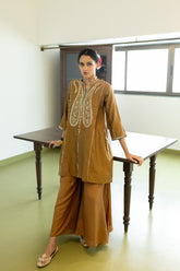 Magenta Silk Punjabi Suit - View 3